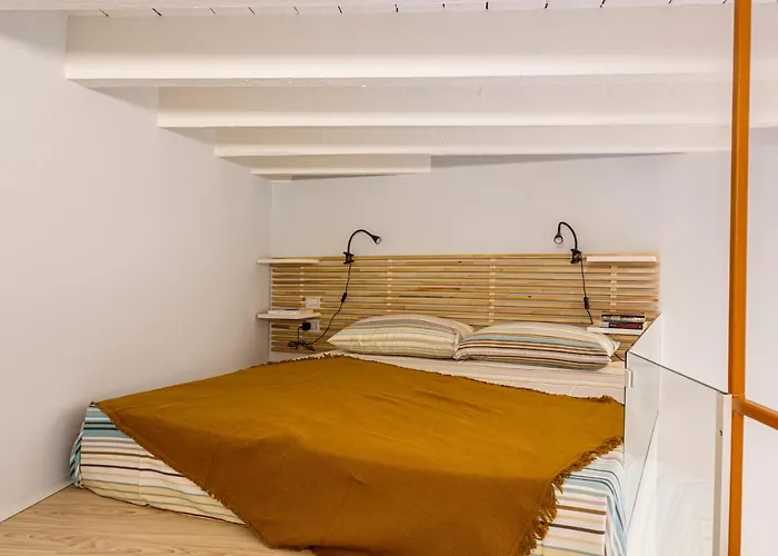 Guesthost - Comfy In Isola Apartmán